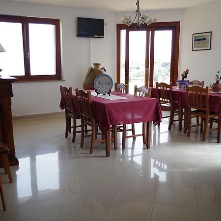 B&B La Pineta Sant'Antioco Exterior photo