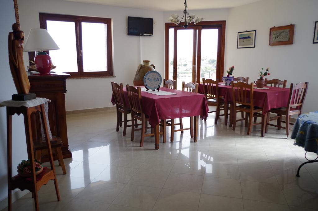 B&B La Pineta Sant'Antioco Exterior photo